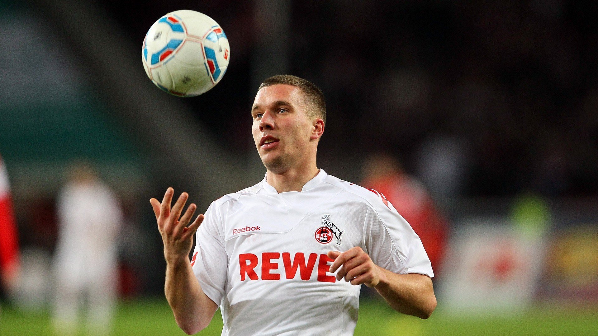 米兰体育-“足球公益行动深入农村，助力青少年梦想实现”，足球公益事业